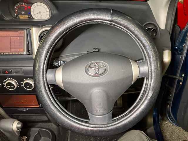 TOYOTA IST