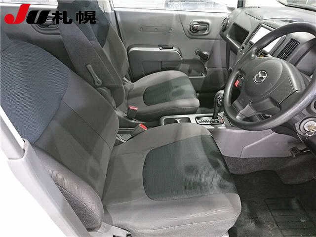 MAZDA FAMILIA