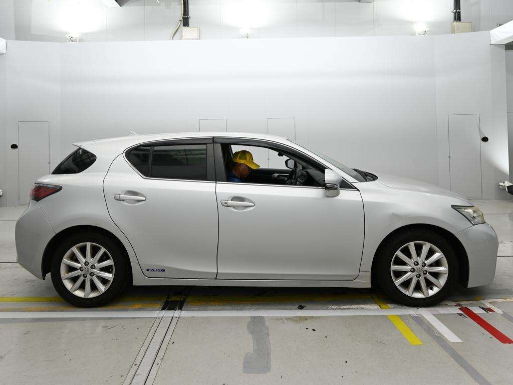 LEXUS CT200H