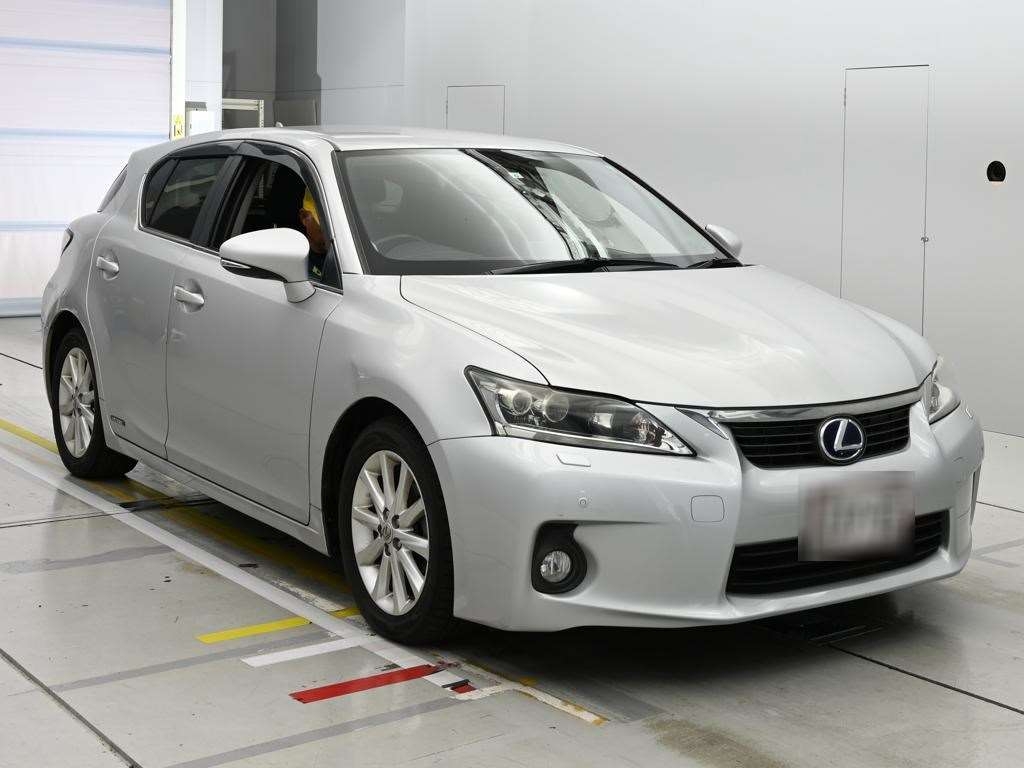 LEXUS CT200H