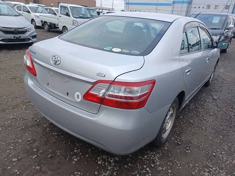 TOYOTA PREMIO