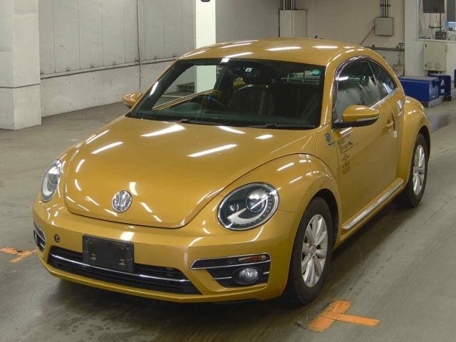 VOLKSWAGEN BEETLE