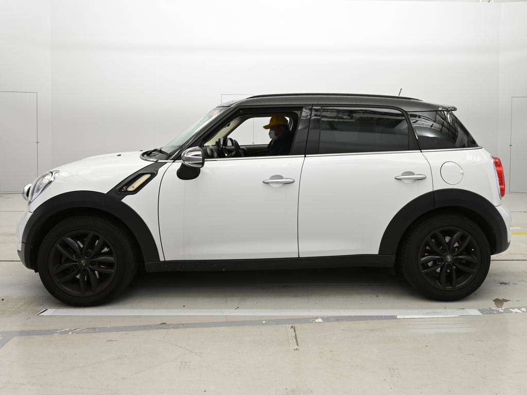 MINI CROSSOVER