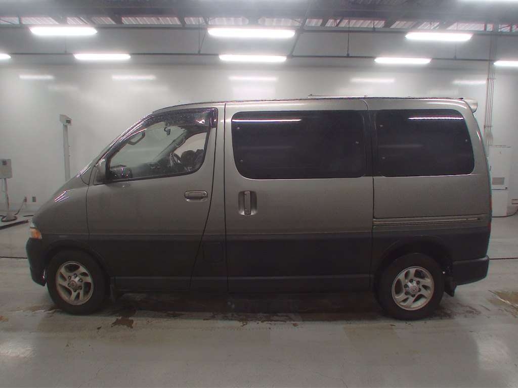 TOYOTA GRANVIA