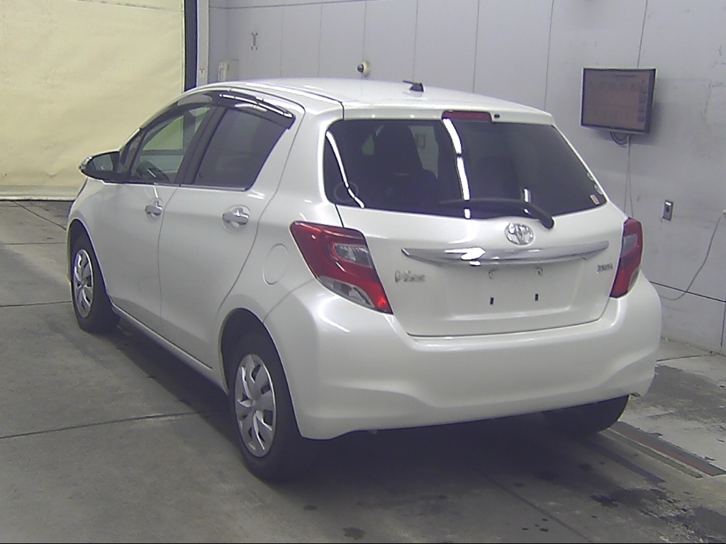 TOYOTA VITZ