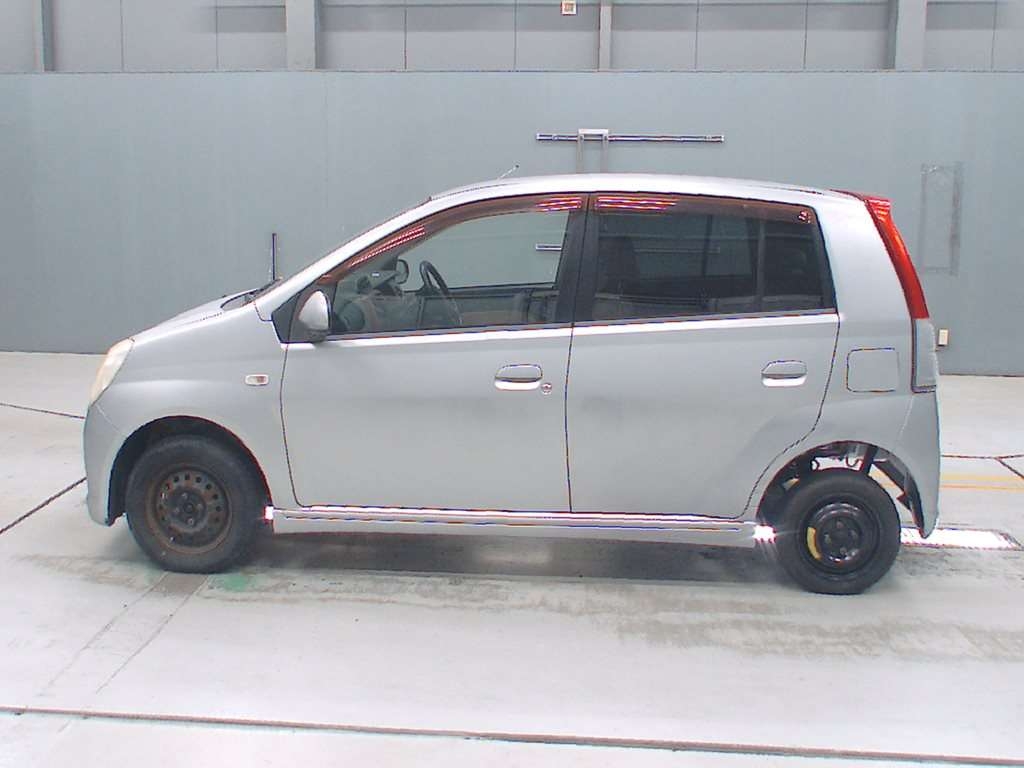 DAIHATSU MIRA AVY