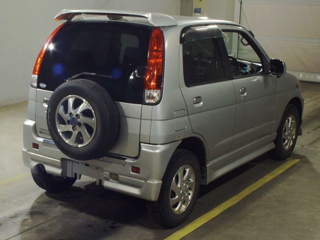 DAIHATSU TERIOS KID