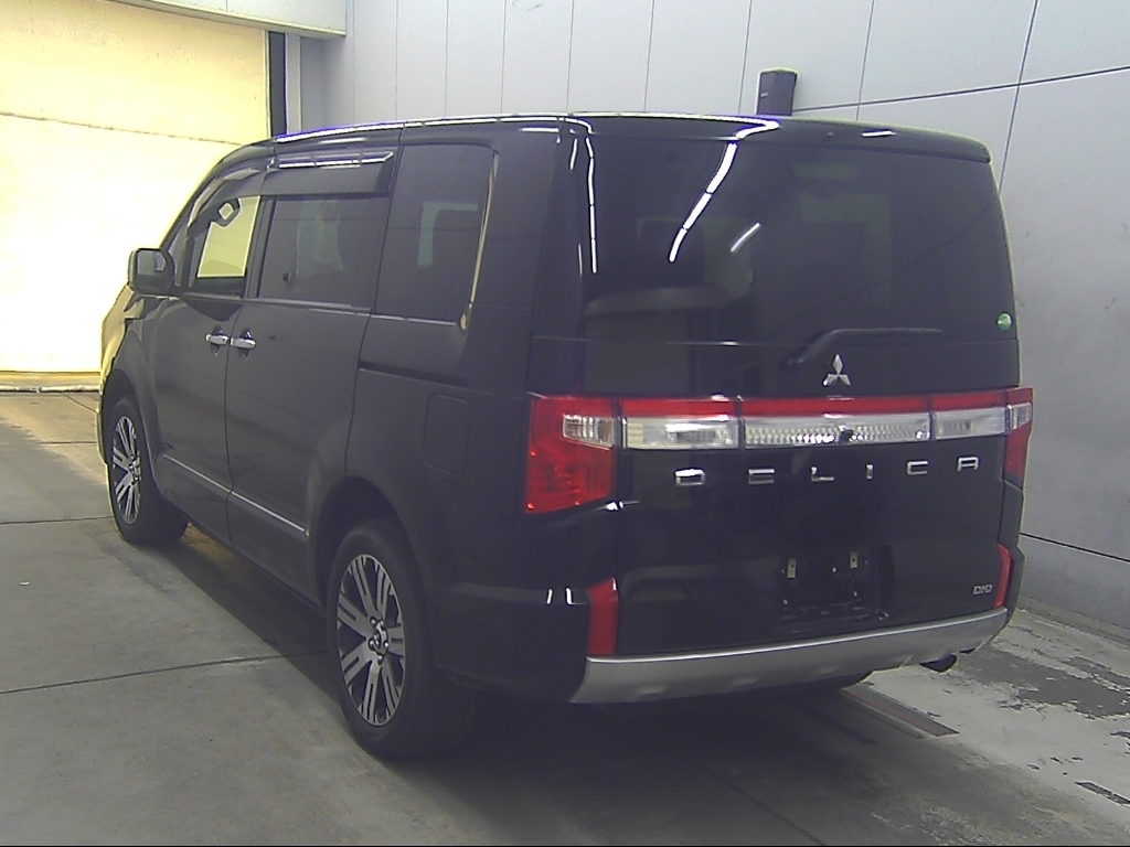 MITSUBISHI DELICA D:5