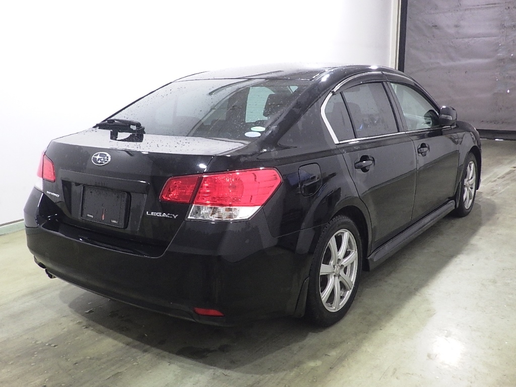 SUBARU LEGACY B4