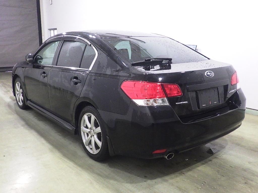 SUBARU LEGACY B4