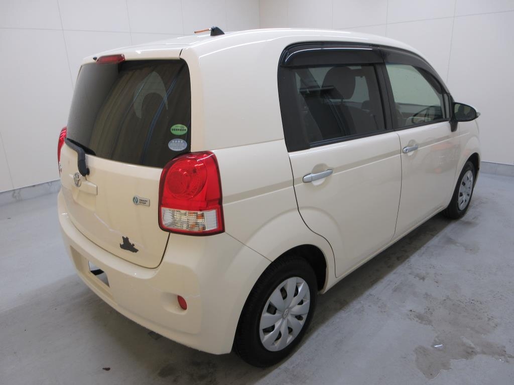 TOYOTA PORTE