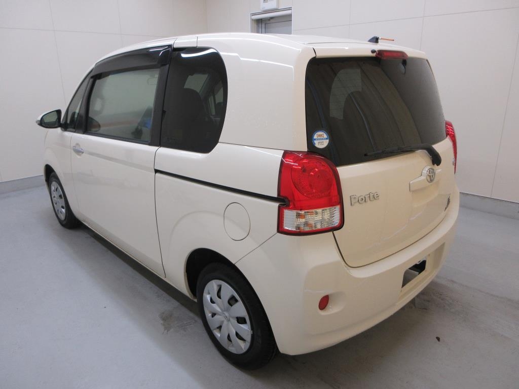 TOYOTA PORTE