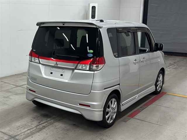 MITSUBISHI DELICA D:2