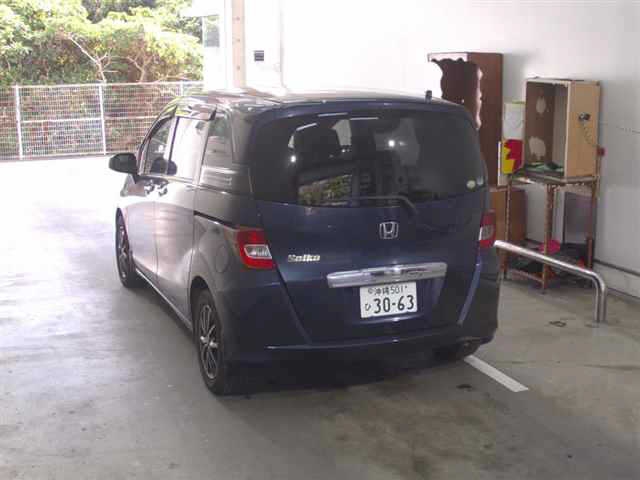 HONDA FREED SPIKE