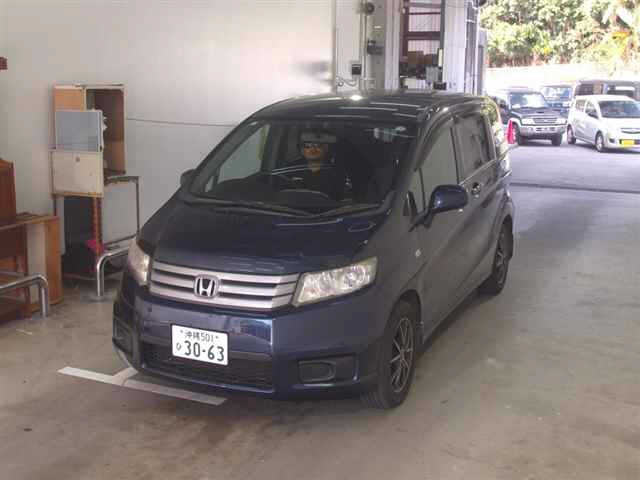 HONDA FREED SPIKE