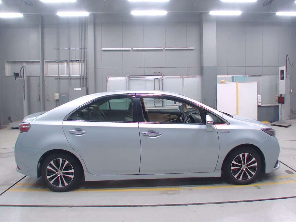 TOYOTA SAI