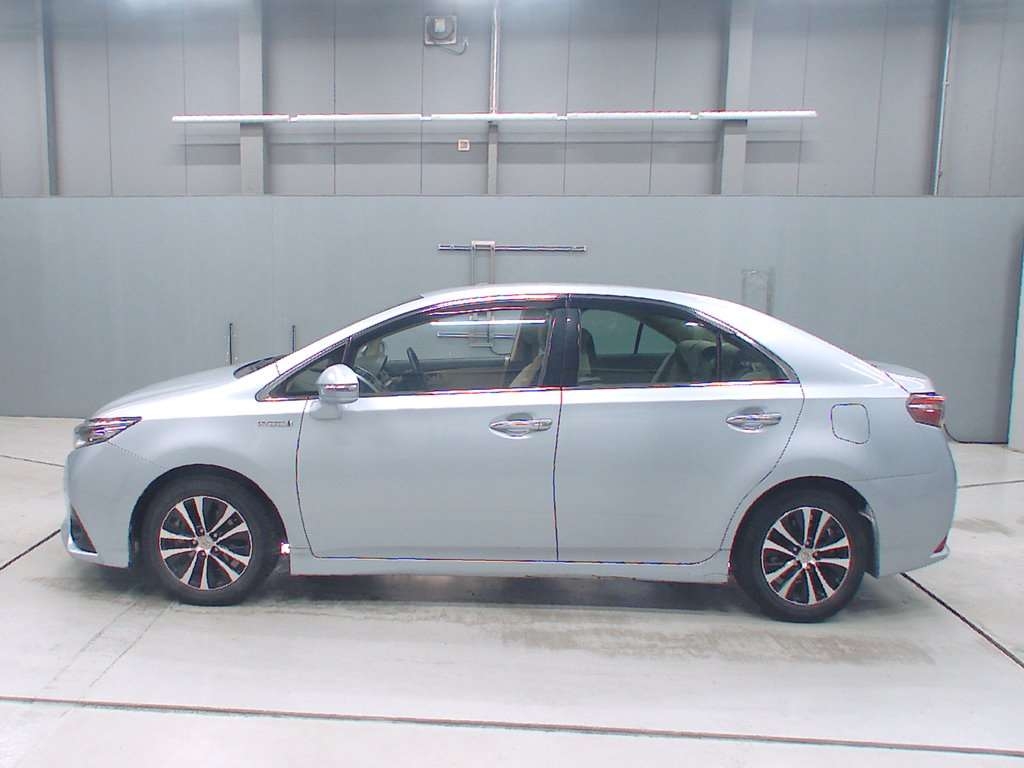 TOYOTA SAI