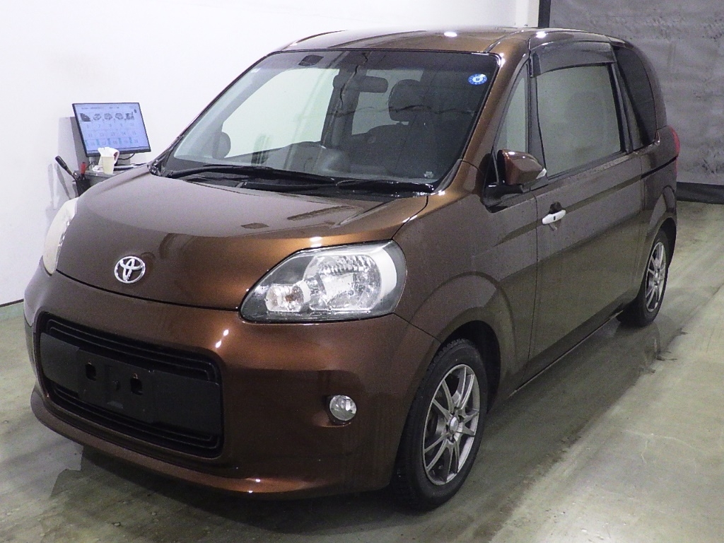 TOYOTA PORTE