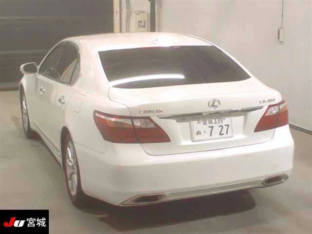 LEXUS LS460