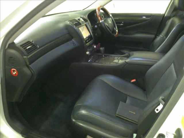 LEXUS LS460