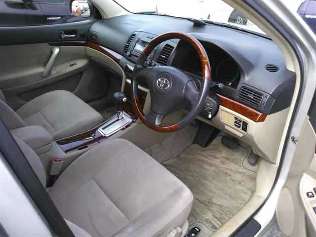TOYOTA PREMIO