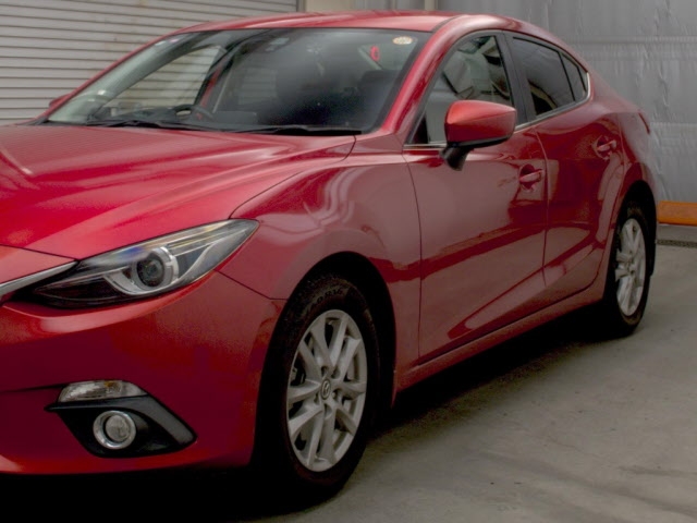 MAZDA AXELA