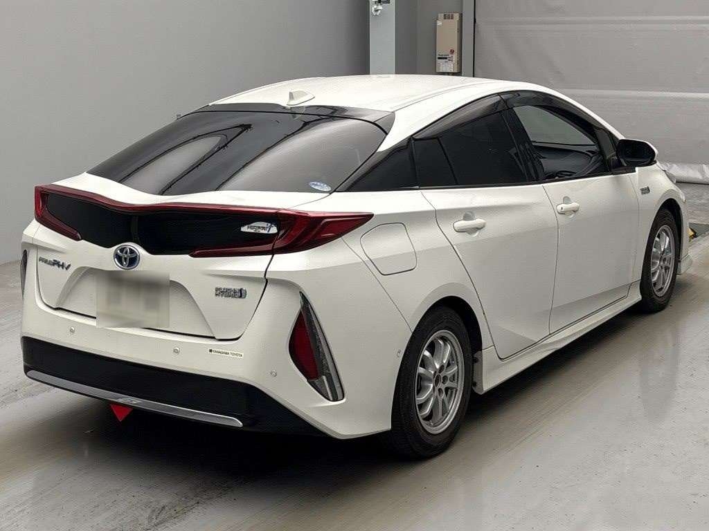 TOYOTA PRIUS PHV