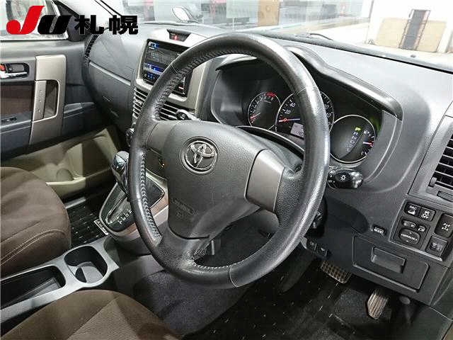 TOYOTA RUSH