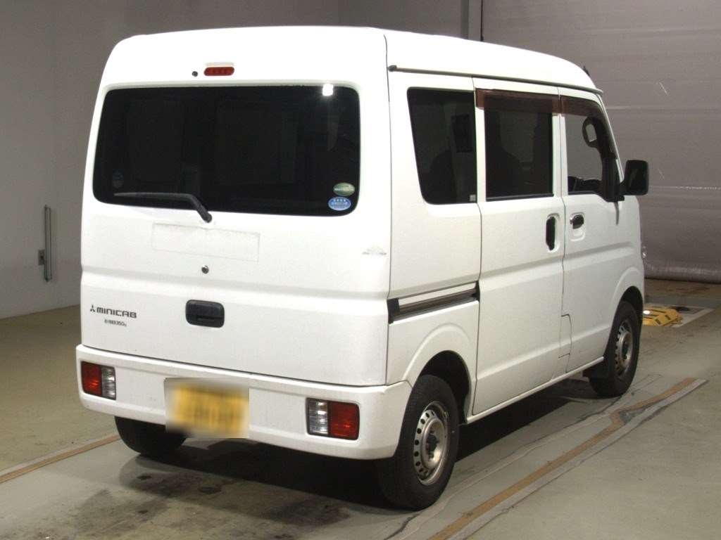 MITSUBISHI MINICAB