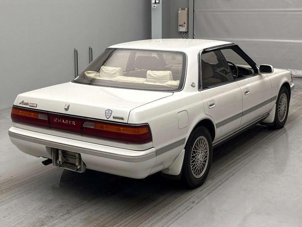 TOYOTA CHASER