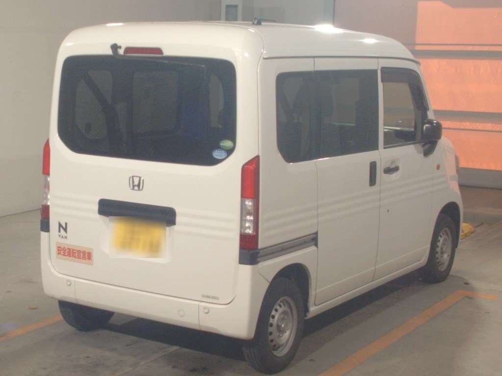 HONDA N-VAN
