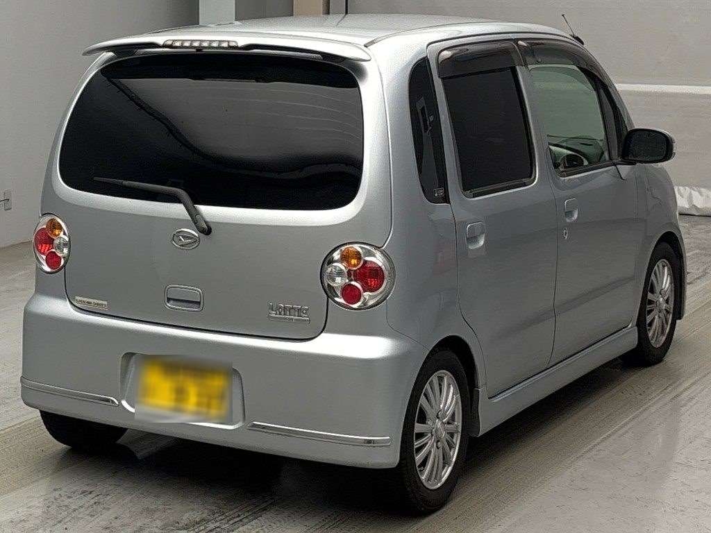 DAIHATSU MOVE LATTE