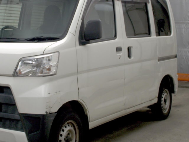 TOYOTA PIXIS VAN