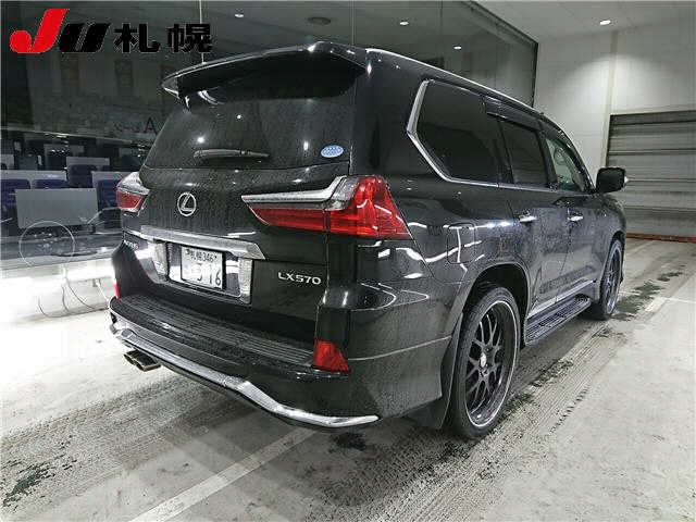 LEXUS LX570