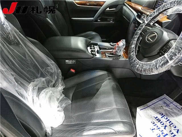 LEXUS LX570
