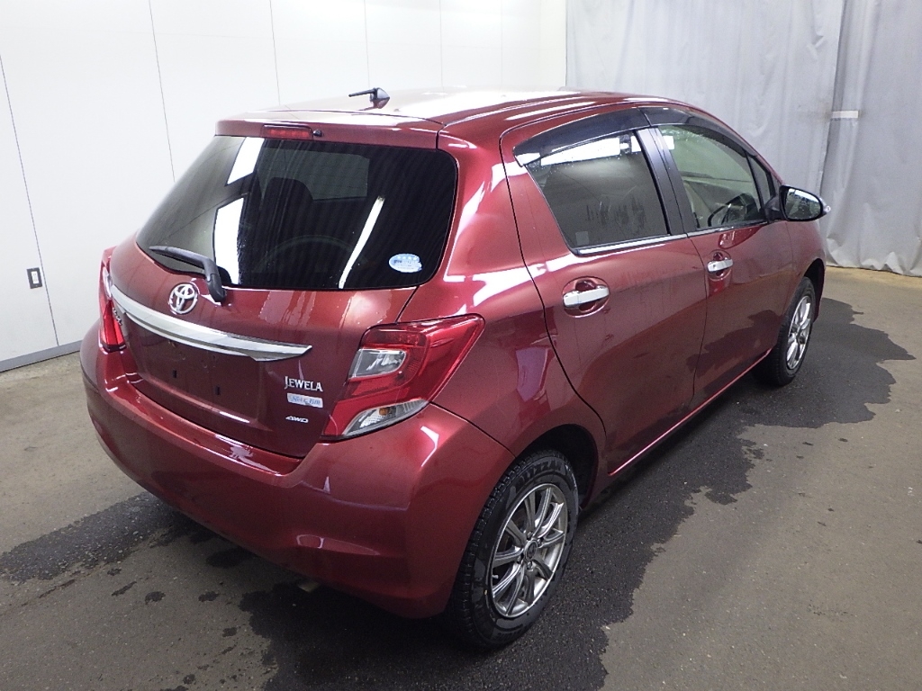 TOYOTA VITZ