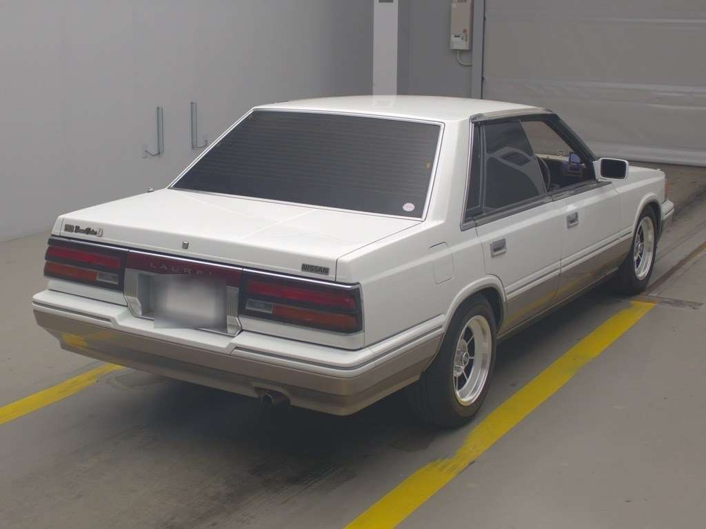 NISSAN LAUREL