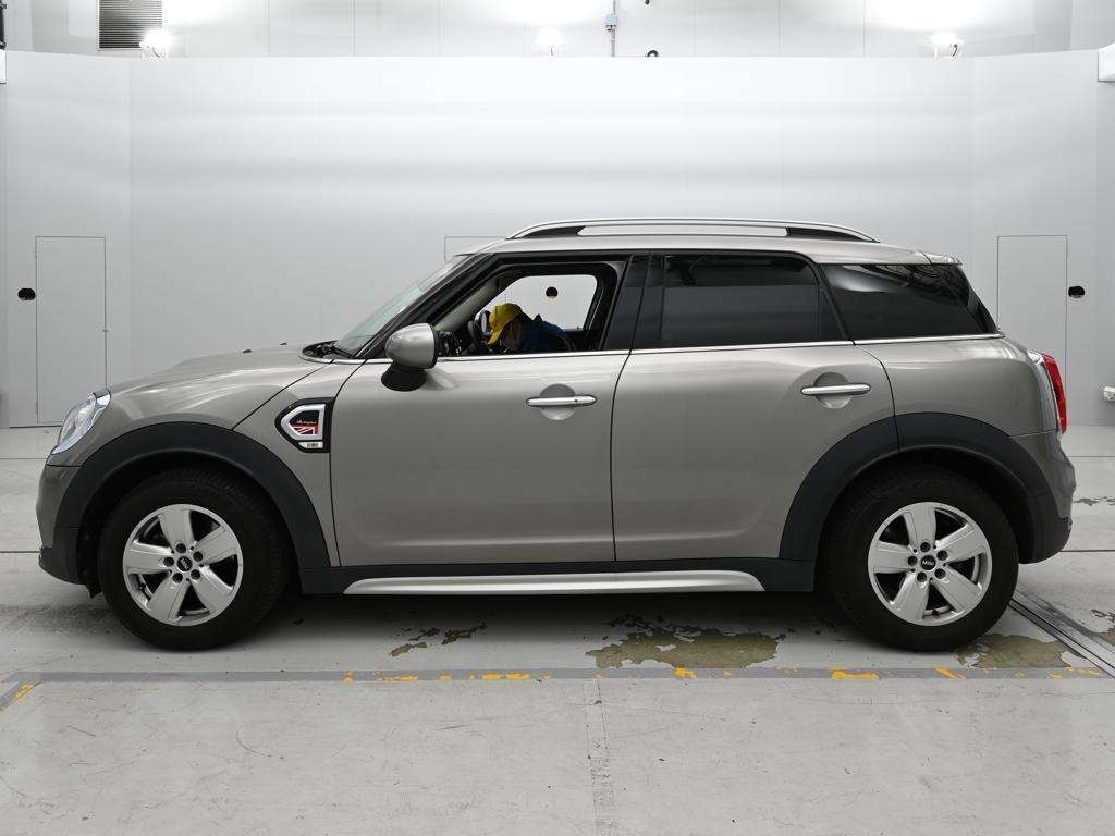 MINI CROSSOVER