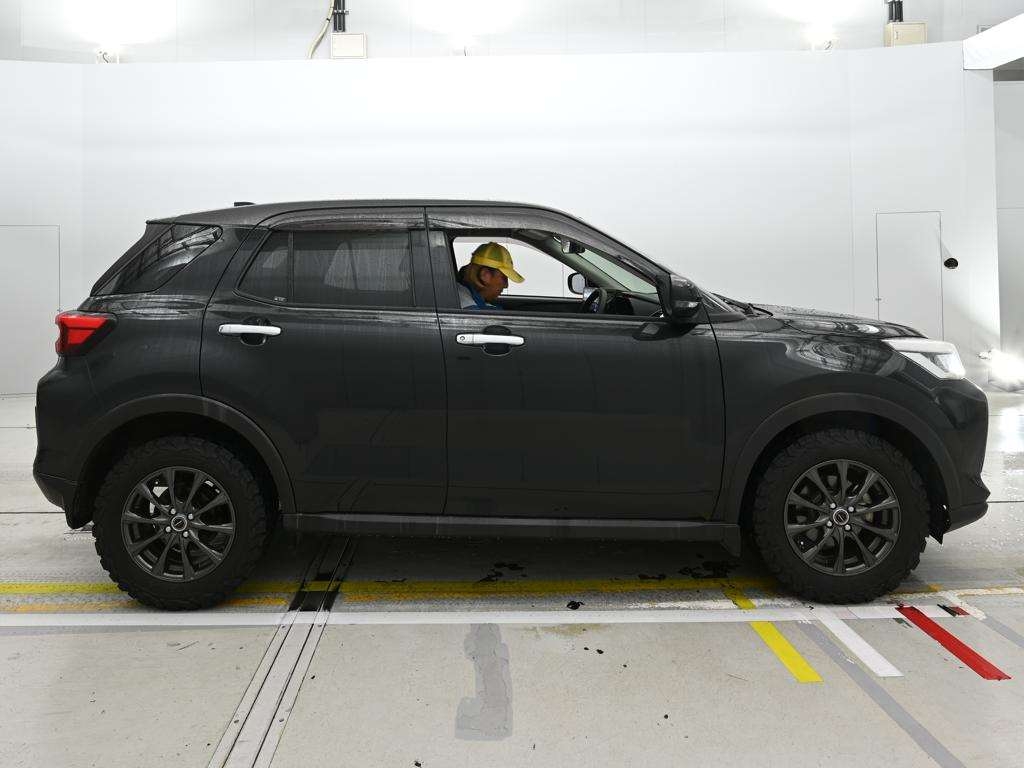 DAIHATSU ROCKY