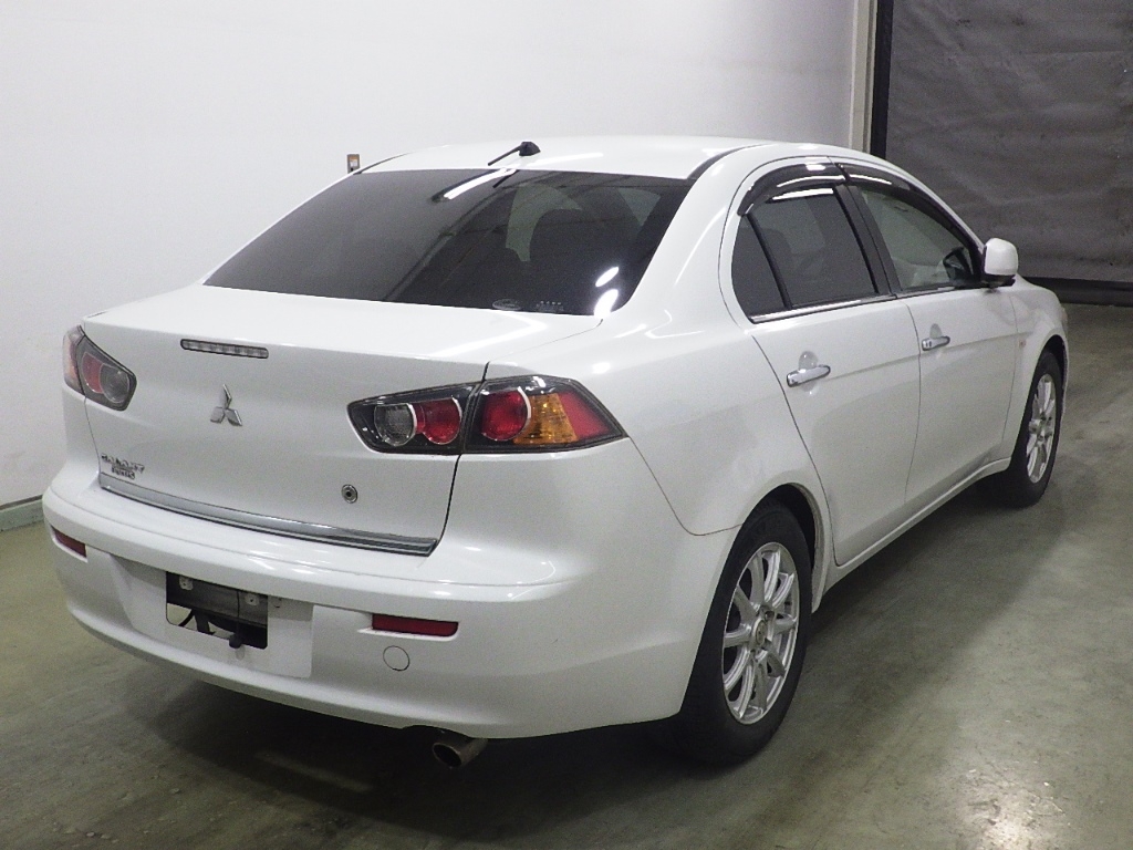 MITSUBISHI GALANT FORTIS