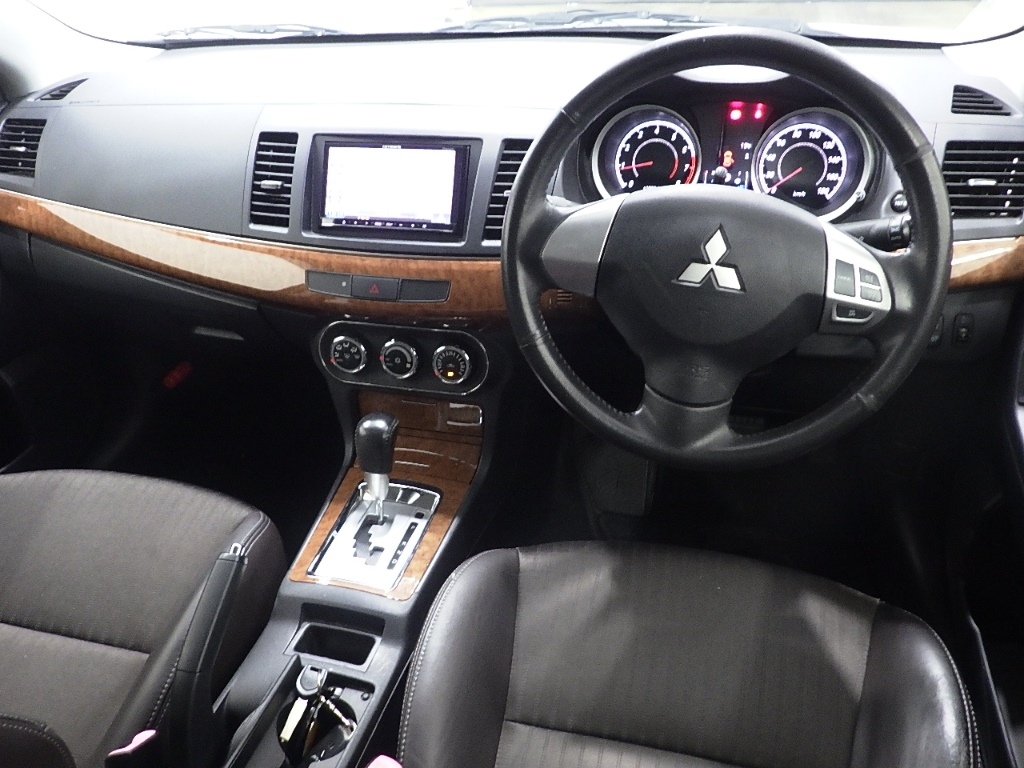 MITSUBISHI GALANT FORTIS