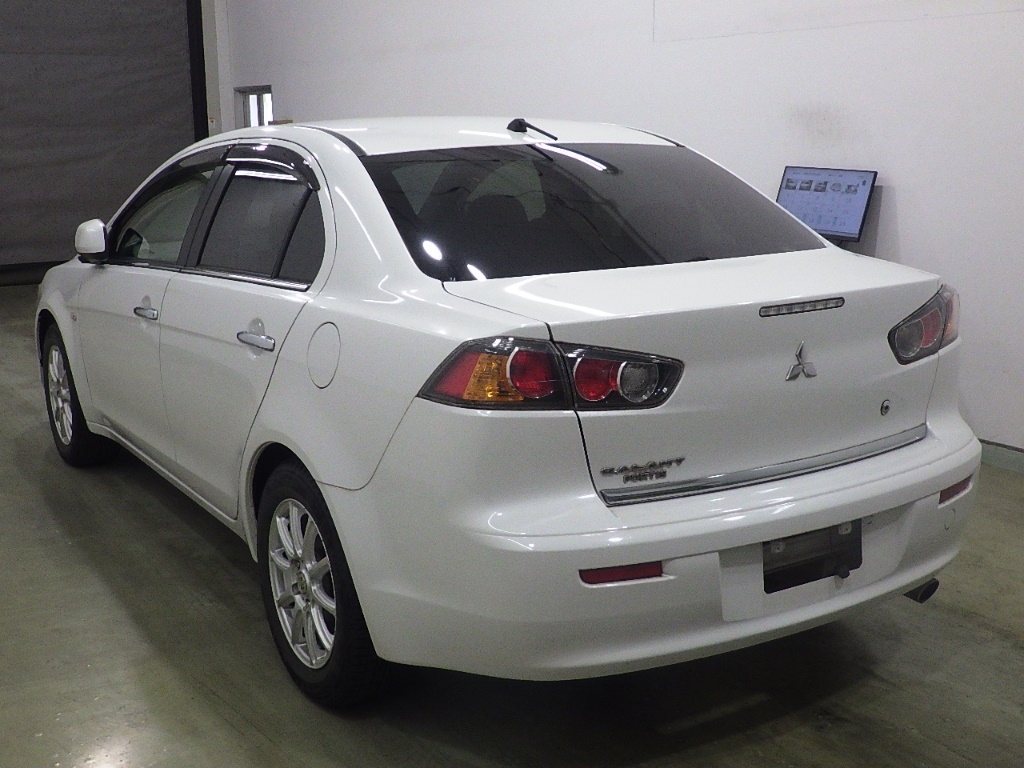 MITSUBISHI GALANT FORTIS