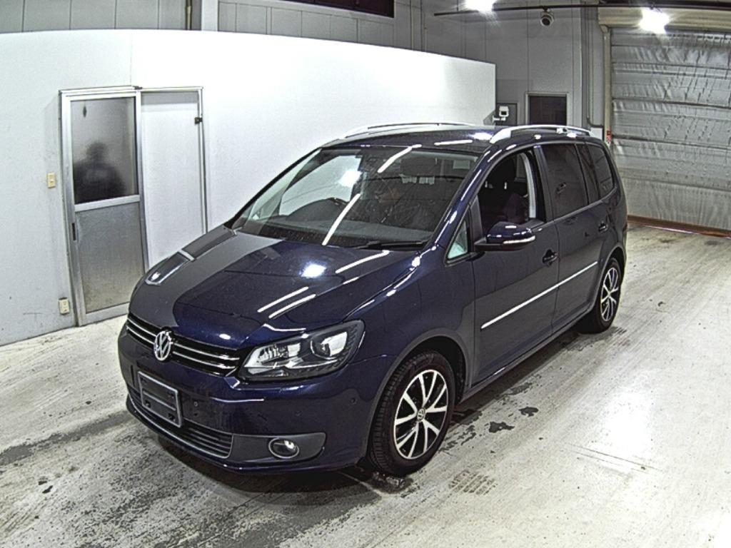 VOLKSWAGEN TOURAN