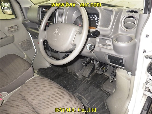MITSUBISHI MINICAB