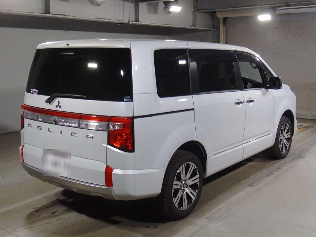 MITSUBISHI DELICA D:5
