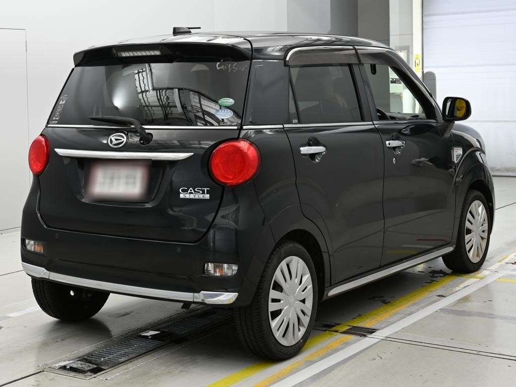 DAIHATSU CAST