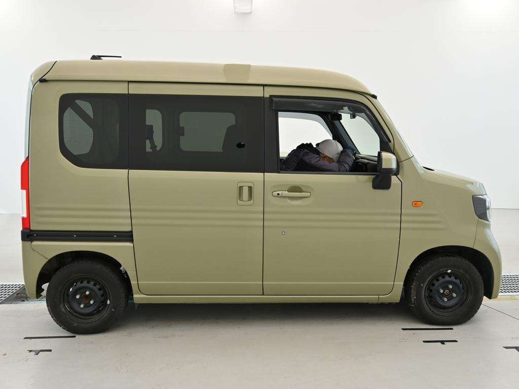 HONDA N-VAN