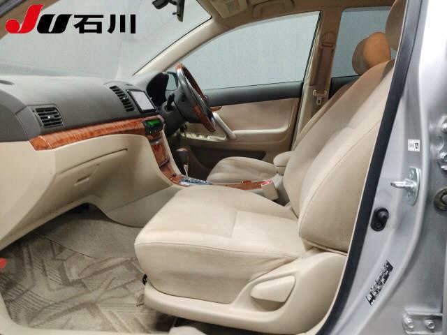 TOYOTA PREMIO