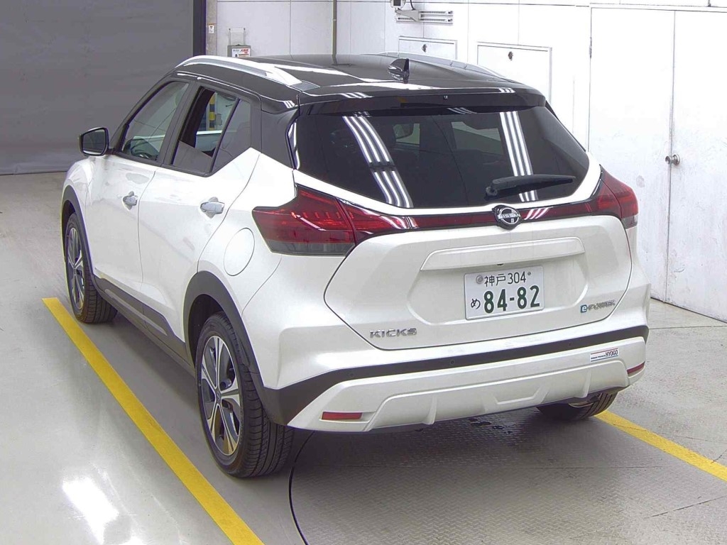 NISSAN KICKS