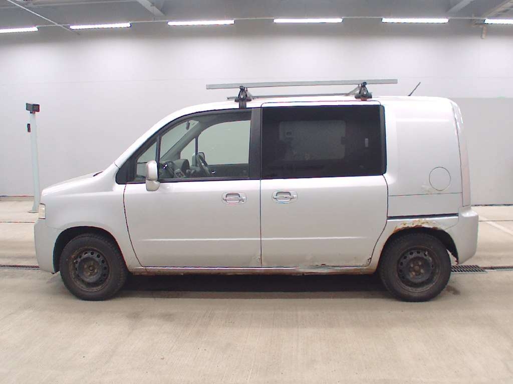 HONDA MOBILIO SPIKE